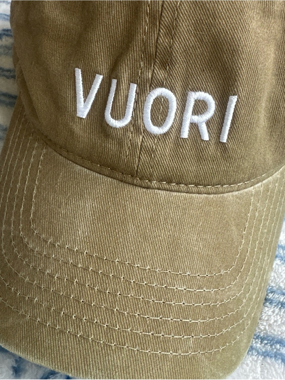 NWT Vuori Ball Cap Brown Cotton Canvas Embroidered Logo Adjustable camel color - Picture 2 of 10